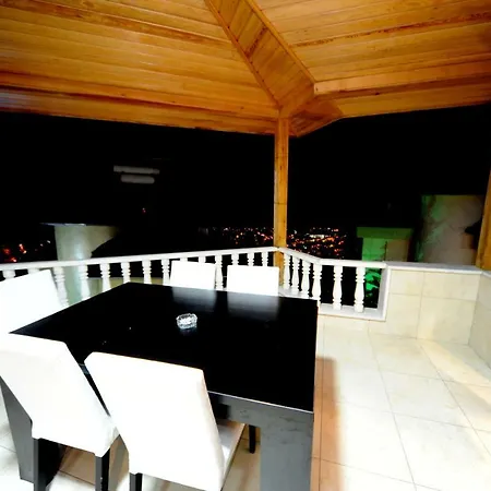 Lux Bektas 2 *